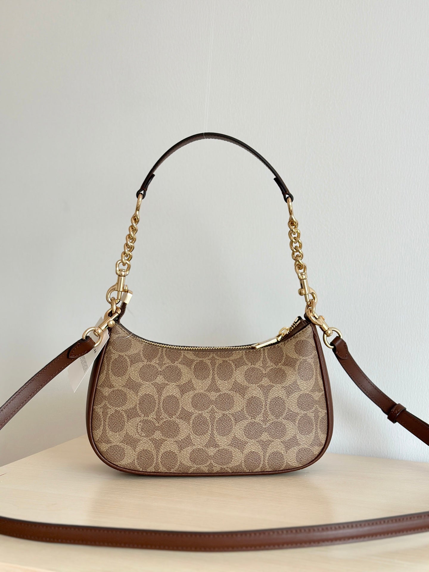 Coach CV933 Teri Shoulder Bag – Signature Canvas
