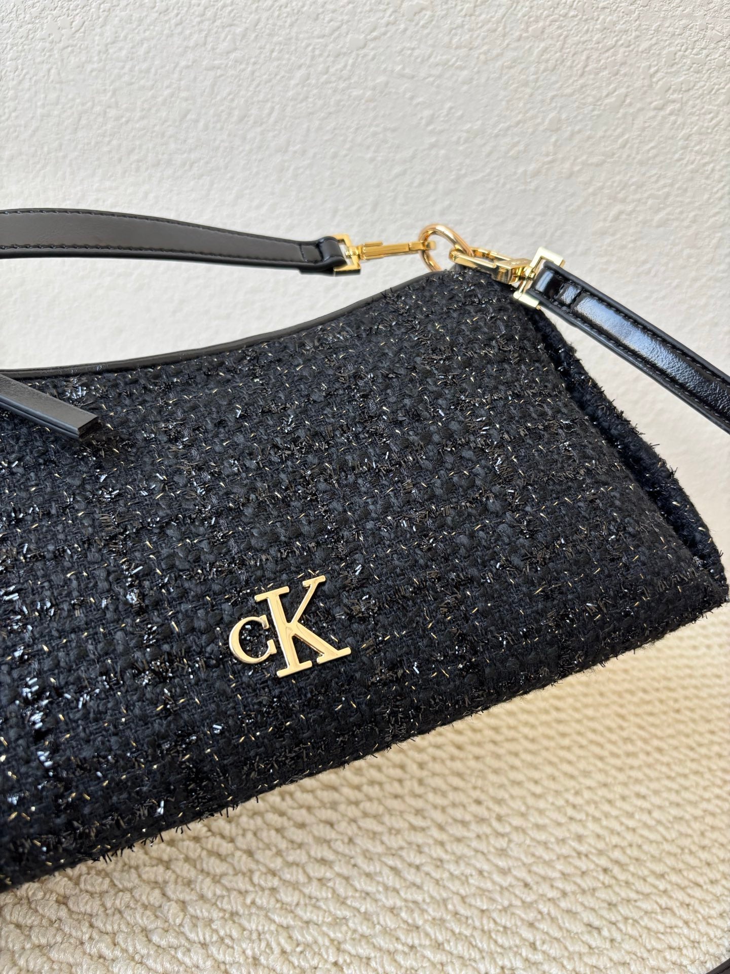 CK Tweed Underarm Bag – Elegant & Versatile
