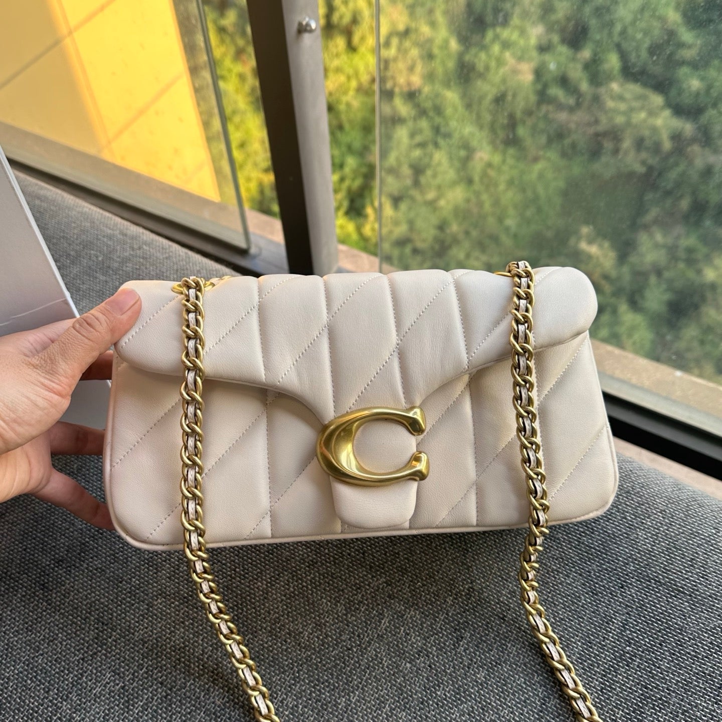 White Quilted Leather Chain Shoulder Bag
