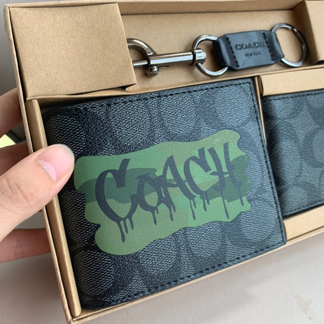 Coach Men’s Short Wallet Set – Graffiti Signature