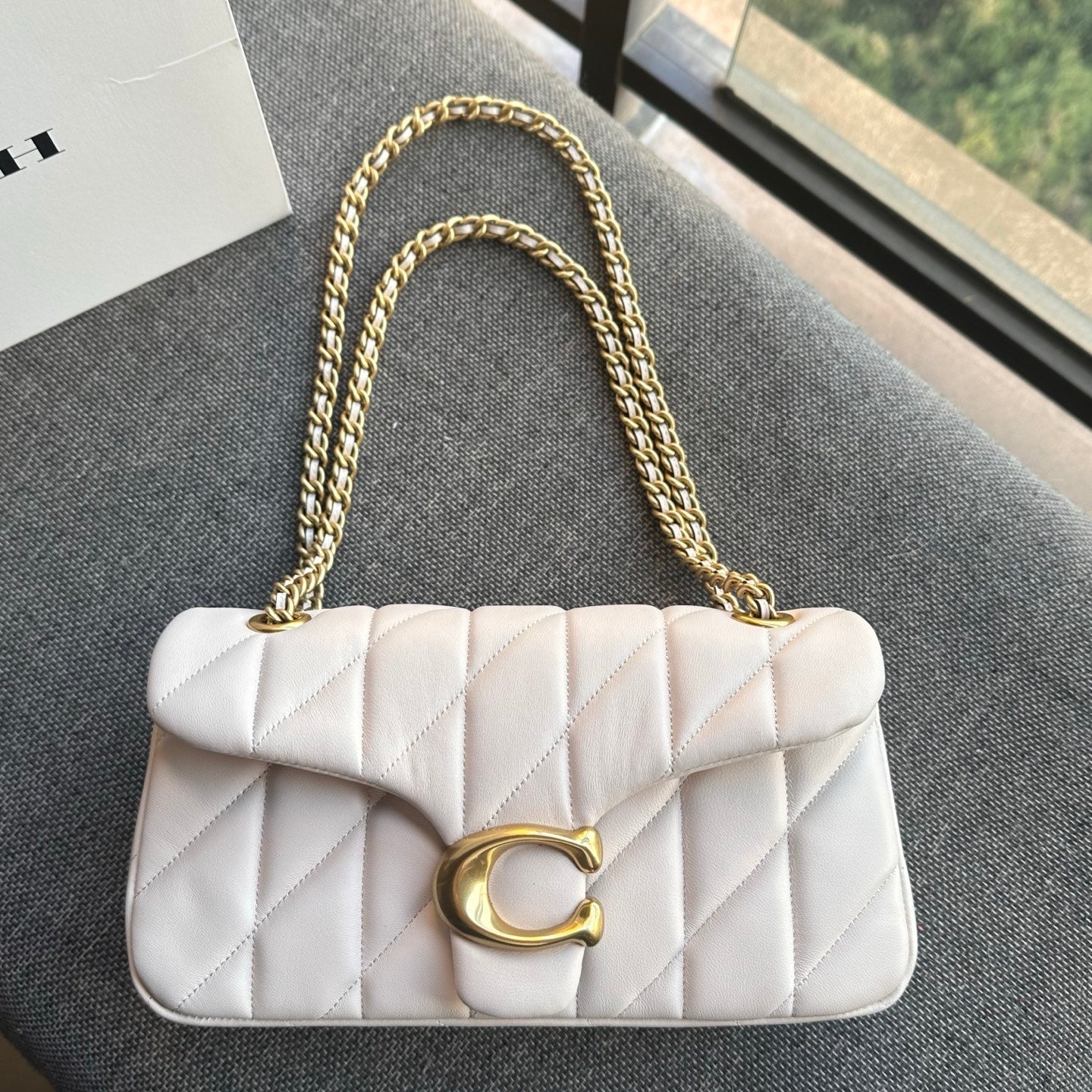White Quilted Leather Chain Shoulder Bag