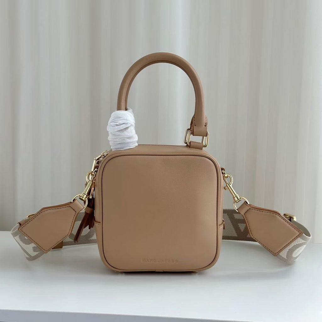 Marc Jacobs The Covered J Marc Cube Bag – Beige / Camel Leather