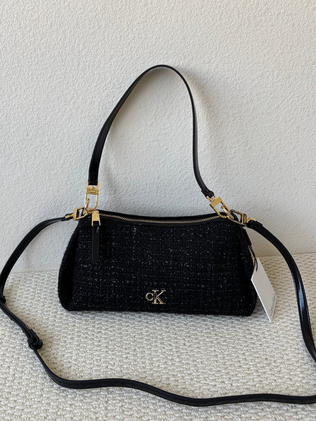 CK Tweed Underarm Bag – Elegant & Versatile
