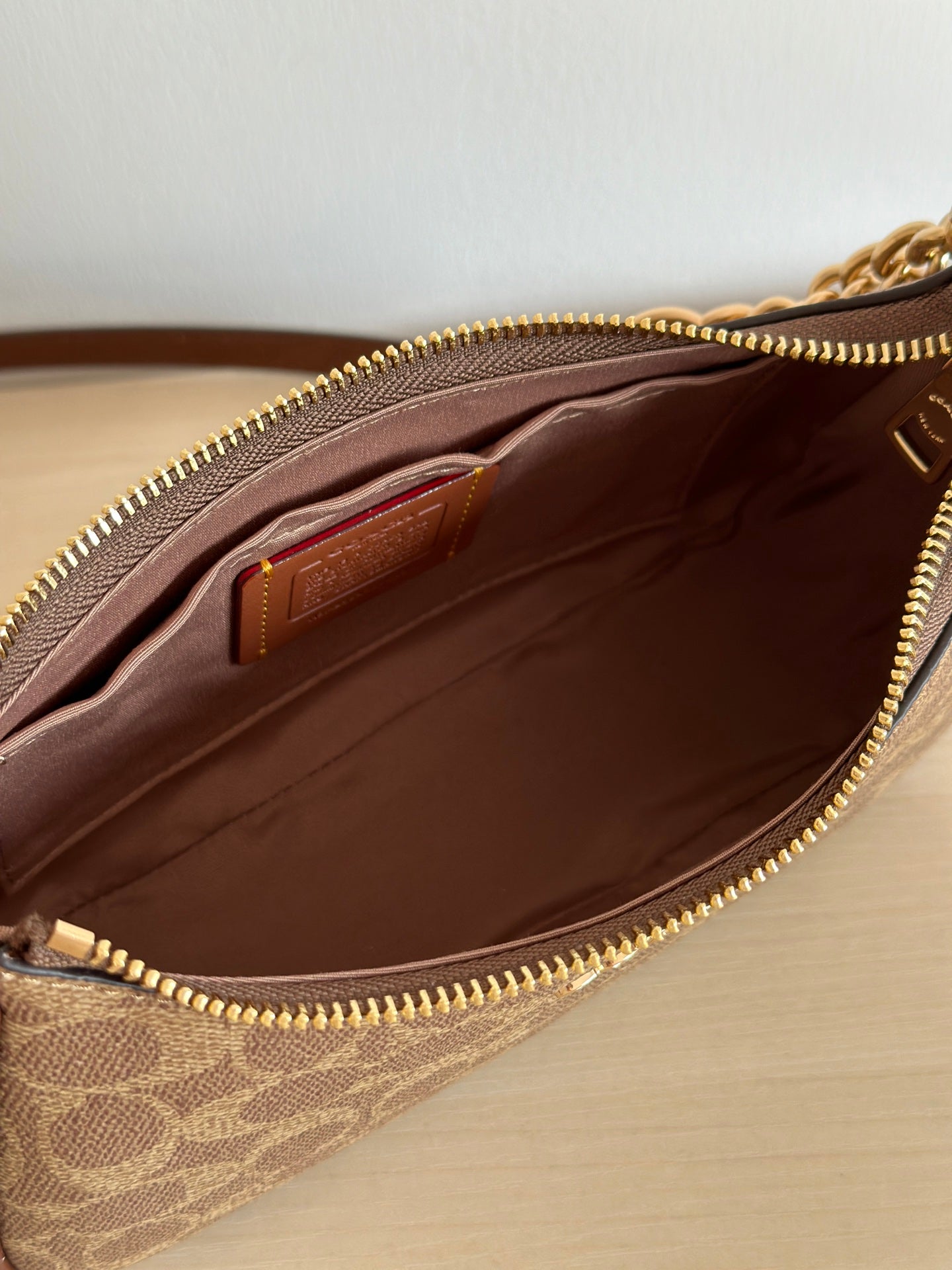 Coach CV933 Teri Shoulder Bag – Signature Canvas