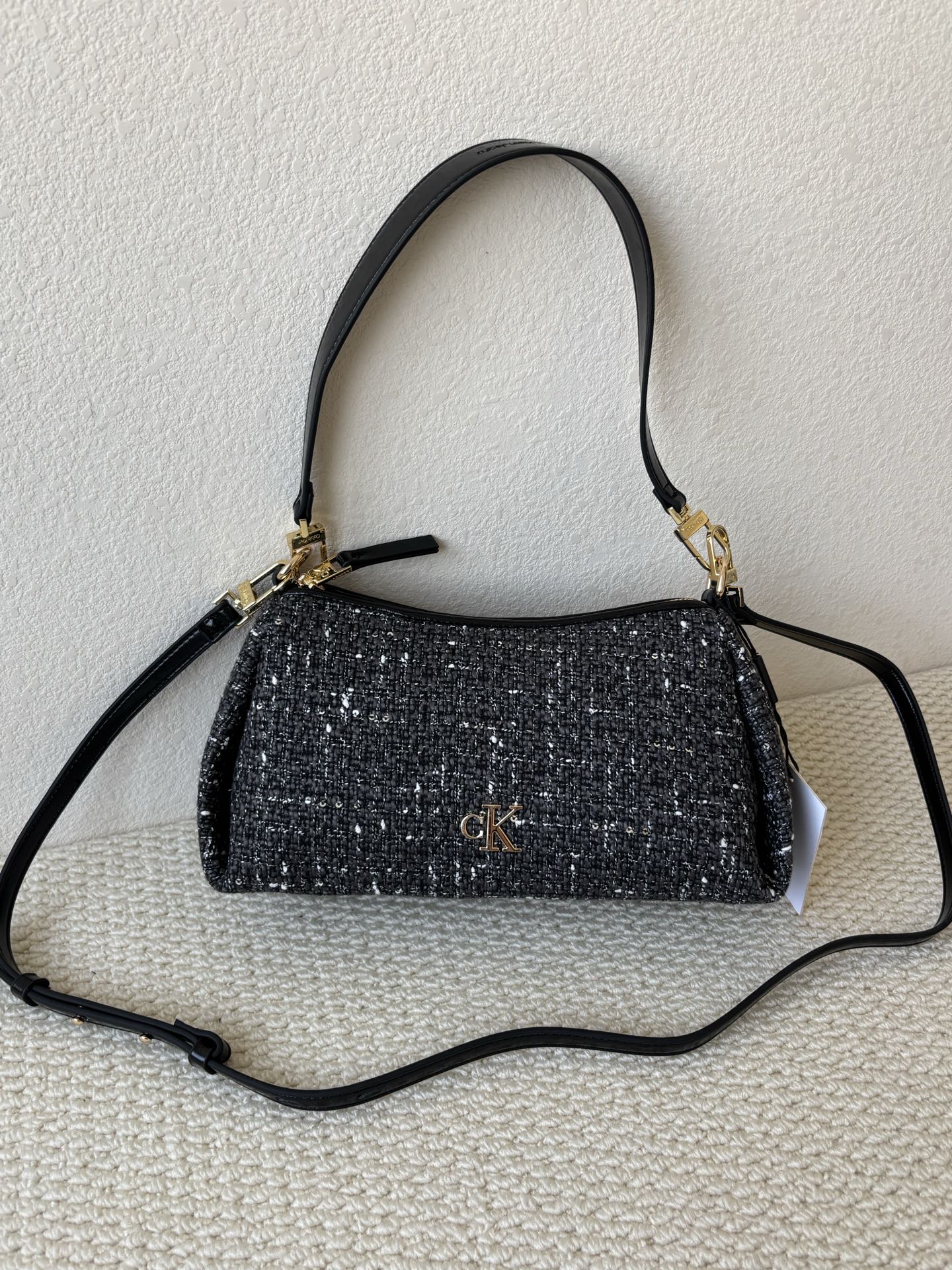 CK Tweed Underarm Bag – Elegant & Versatile