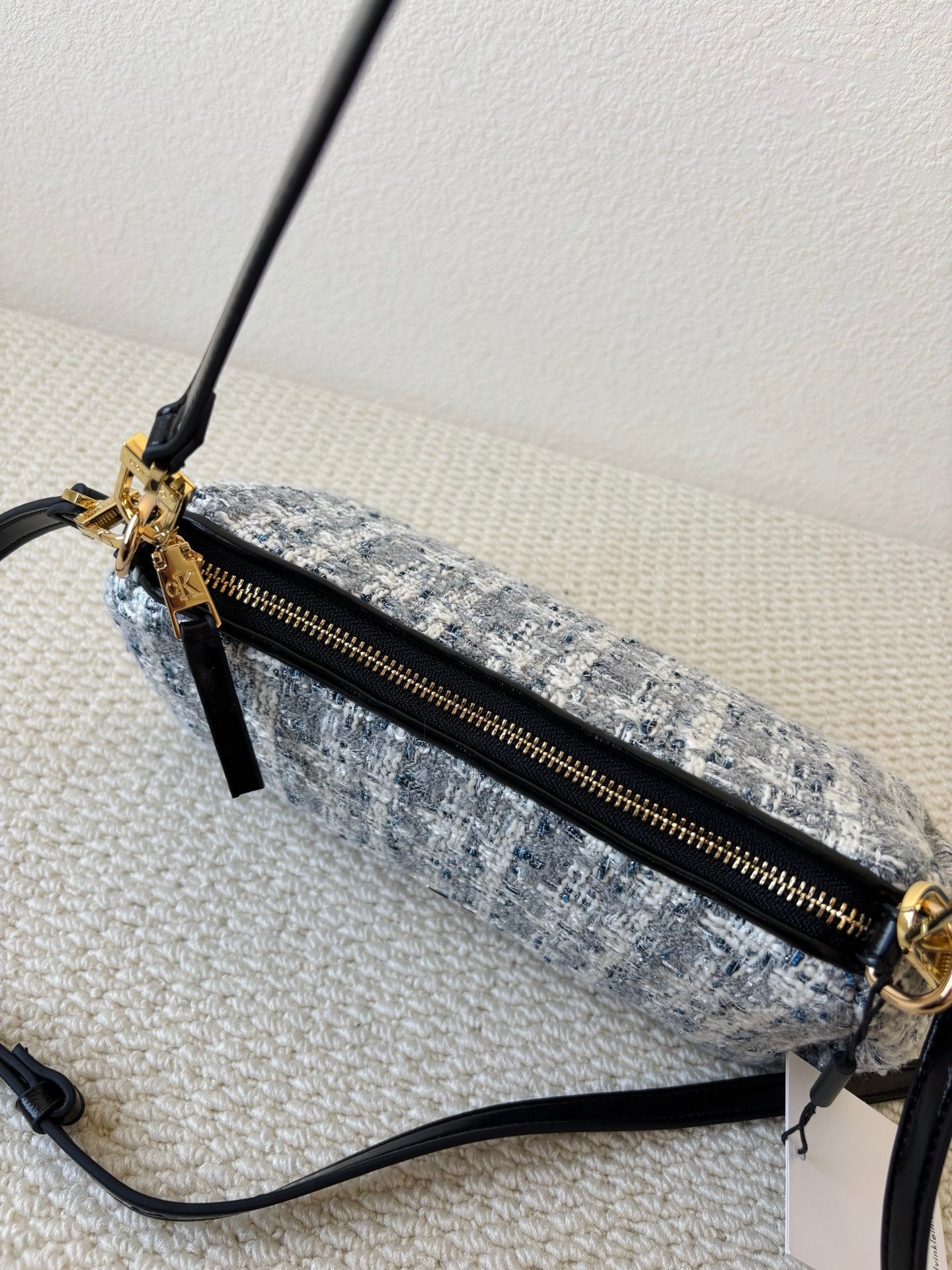 CK Tweed Underarm Bag – Elegant & Versatile