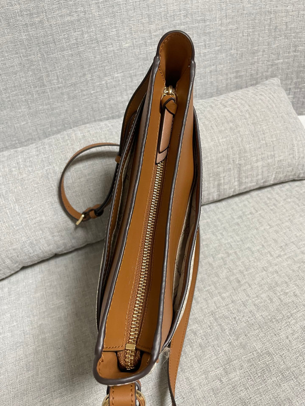 Michael Kors Jet Set Large Vertical Crossbody Bag – Brown/White Signature