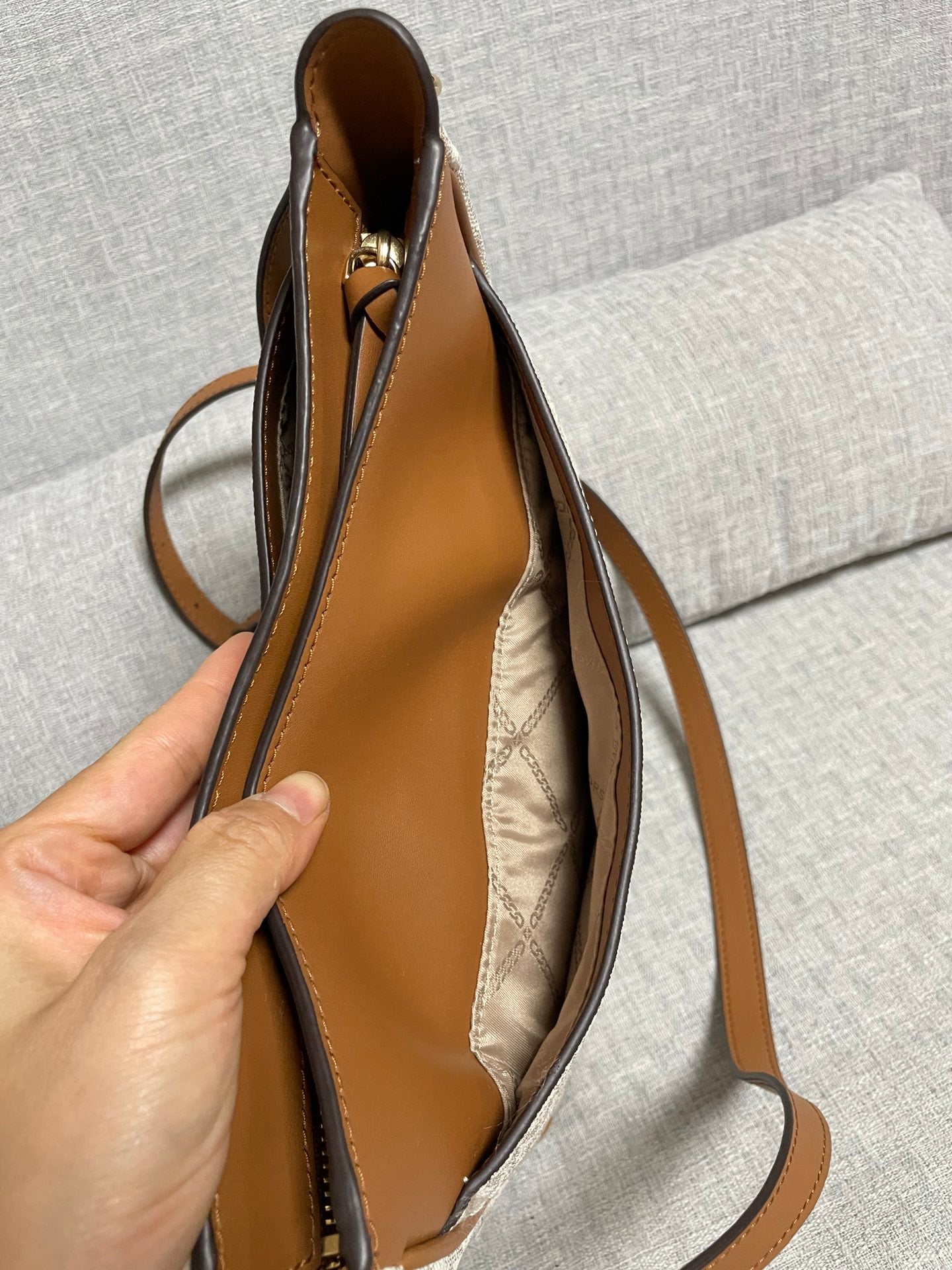 Michael Kors Jet Set Large Vertical Crossbody Bag – Brown/White Signature